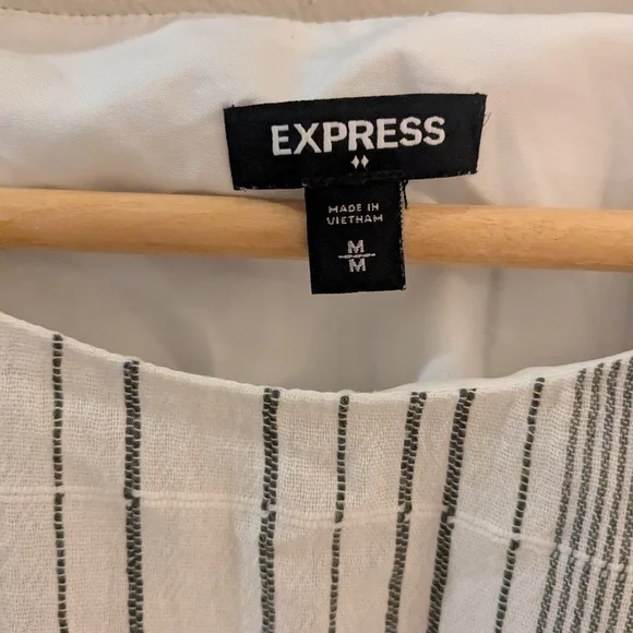 Express cotton wrap dress size medium - Picture 2 of 5